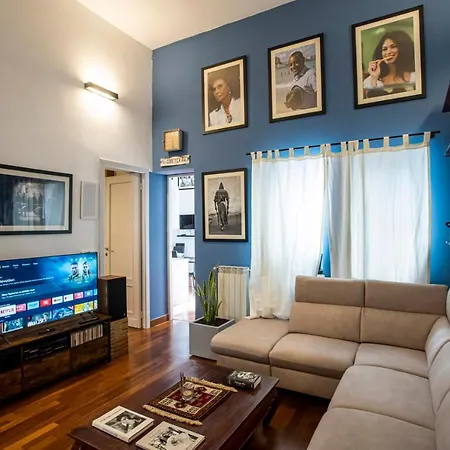Travellers Photo Apartment *