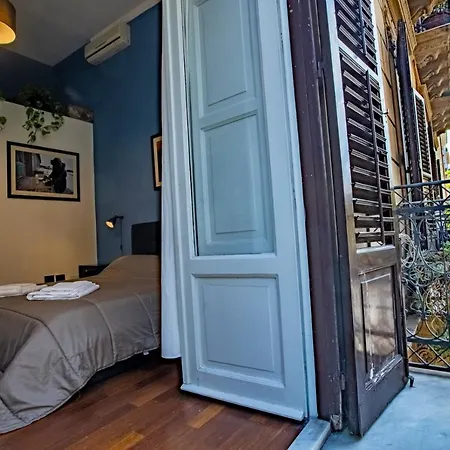 Apartment Travellers Photo *